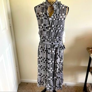 Emma James Black/White Stripe/Polka Dot Ruffle Neck Tie Waist Dress Sz L